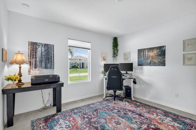 435 SW Fields Avenue, Port St Lucie, FL 34953