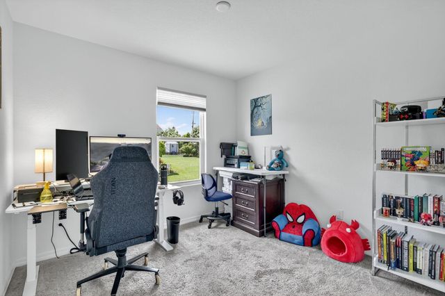 435 SW Fields Avenue, Port St Lucie, FL 34953