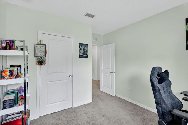 435 SW Fields Avenue, Port St Lucie, FL 34953