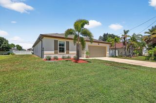 435 SW Fields Avenue, Port St Lucie, FL 34953