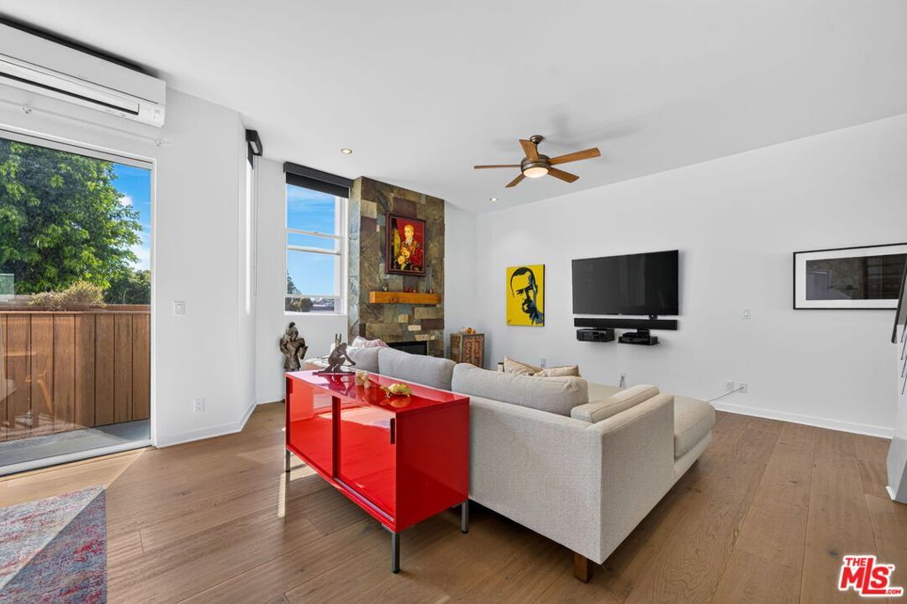 650 Rose Avenue 2, Venice, CA 90291 — photo 5