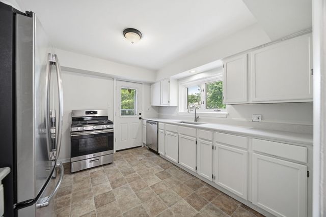 509 S Brainard Avenue, La Grange, IL 60525