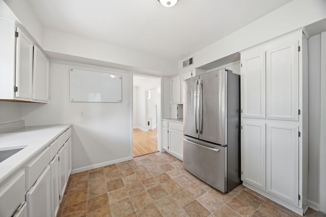 509 S Brainard Avenue, La Grange, IL 60525