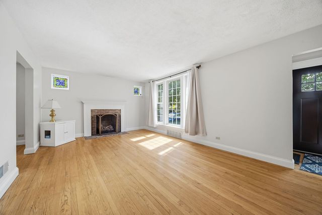 509 S Brainard Avenue, La Grange, IL 60525