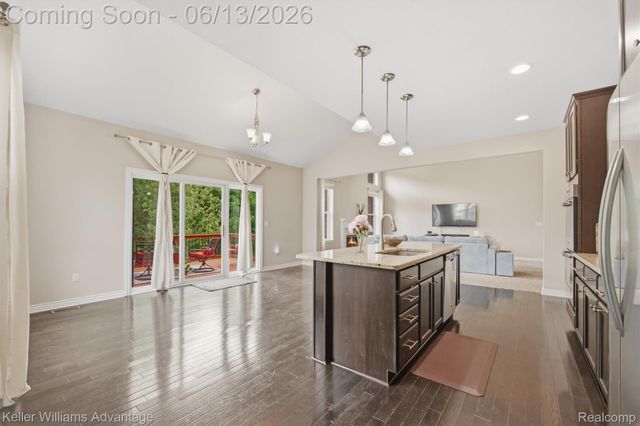 23740 Stoneleigh Drive, Lyon Charter Township, MI 48178