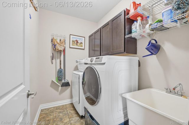 23740 Stoneleigh Drive, Lyon Charter Township, MI 48178