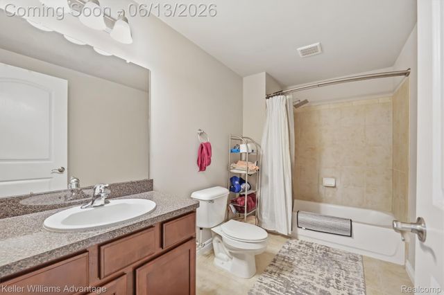 23740 Stoneleigh Drive, Lyon Charter Township, MI 48178