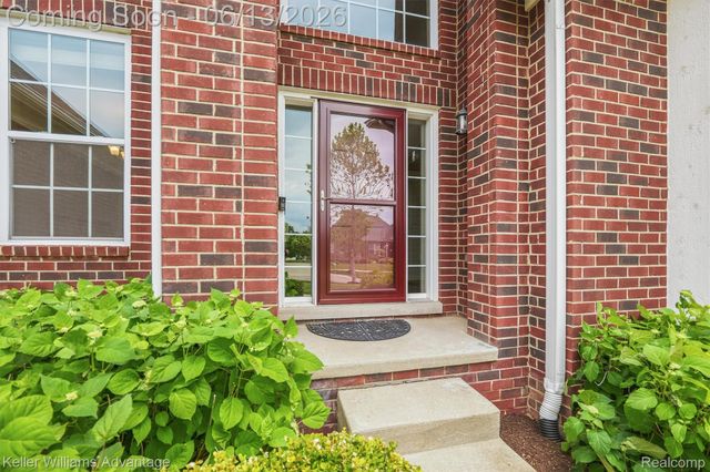 23740 Stoneleigh Drive, Lyon Charter Township, MI 48178