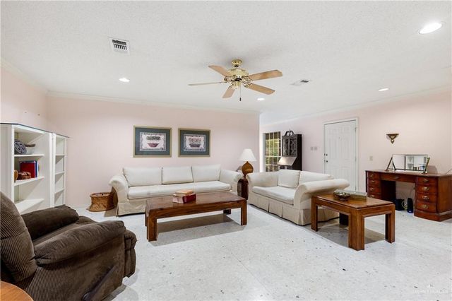 1401 Larkspur Avenue, Mcallen, TX 78501