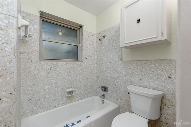 1401 Larkspur Avenue, Mcallen, TX 78501