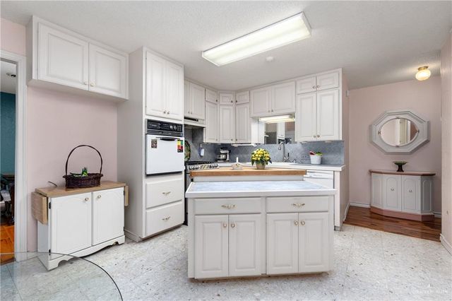 1401 Larkspur Avenue, Mcallen, TX 78501