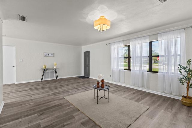1200 63RD AVENUE N, St Petersburg, FL 33702