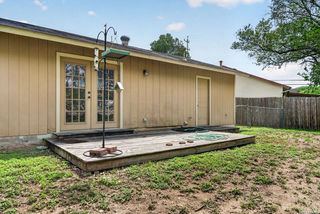 7305 SAGE OAK ST, Live Oak, TX 78233