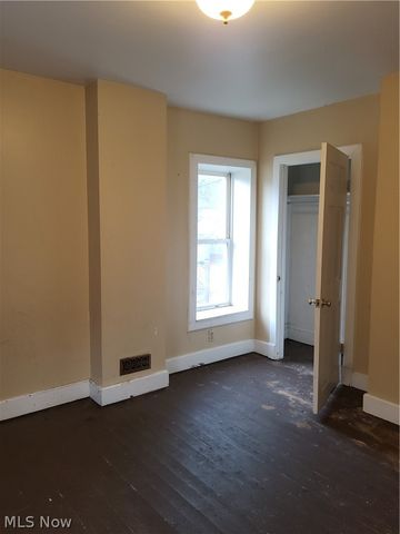 5566 State Route 152, Dillonvale, OH 43917