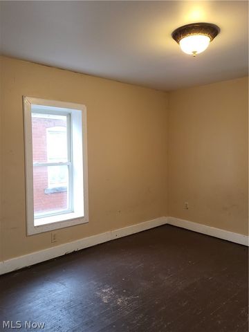 5566 State Route 152, Dillonvale, OH 43917