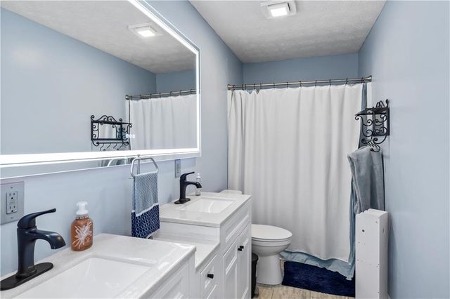 618 Welcome To Arnco Road, Newnan, GA 30263