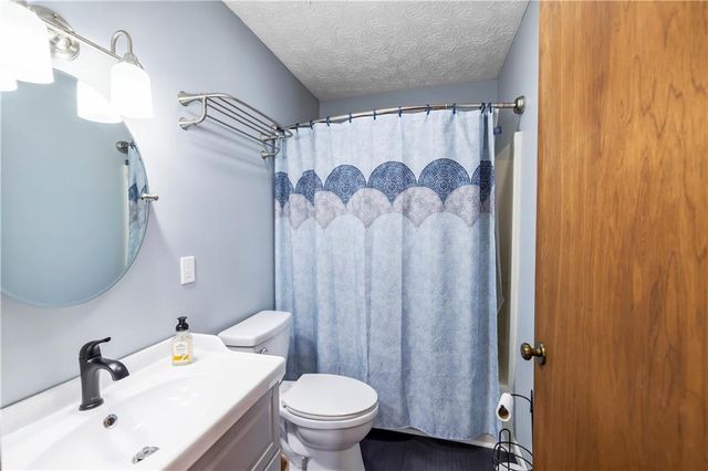 618 Welcome To Arnco Road, Newnan, GA 30263