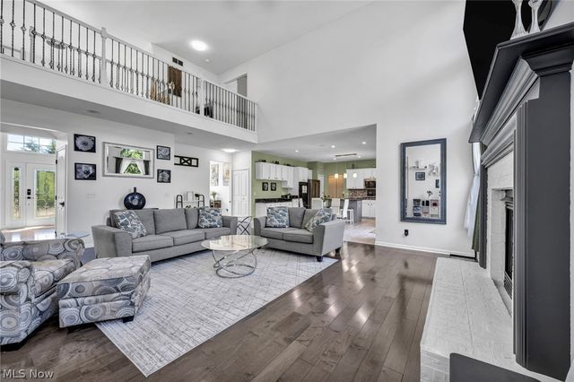 10342 Townley Court, Aurora, OH 44202