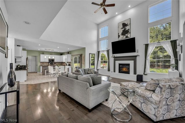 10342 Townley Court, Aurora, OH 44202
