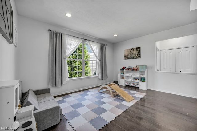 10342 Townley Court, Aurora, OH 44202