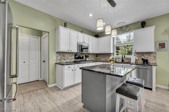 10342 Townley Court, Aurora, OH 44202