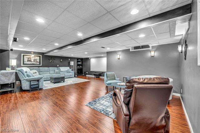 10342 Townley Court, Aurora, OH 44202