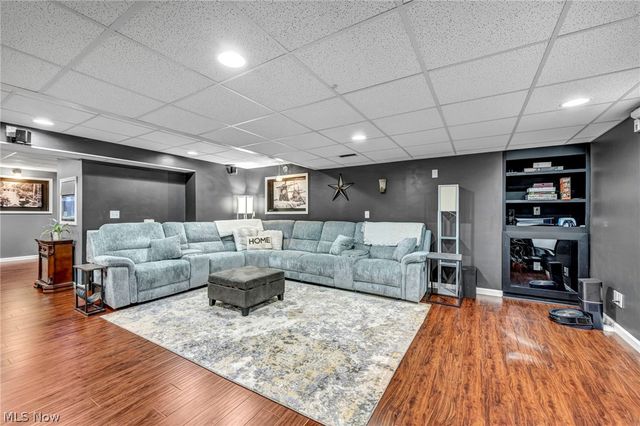 10342 Townley Court, Aurora, OH 44202
