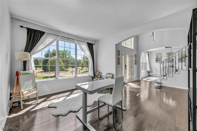 10342 Townley Court, Aurora, OH 44202