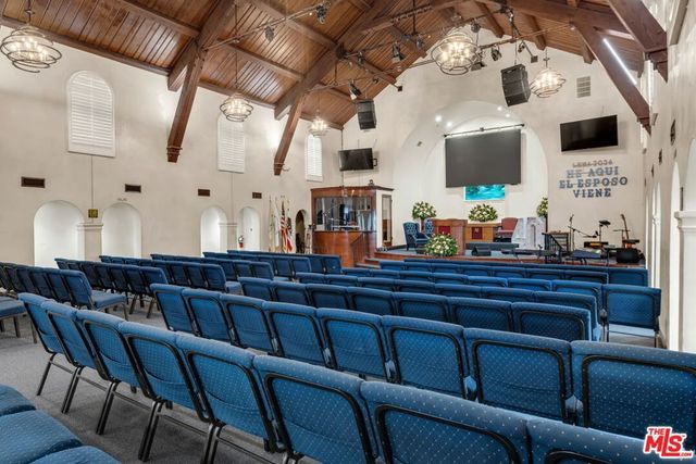 1100 S Lorena Street, Los Angeles, CA 90023