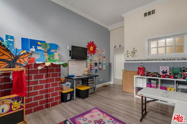 1100 S Lorena Street, Los Angeles, CA 90023