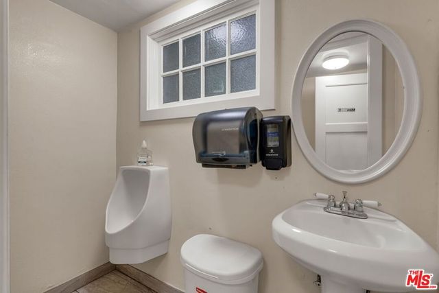 1100 S Lorena Street, Los Angeles, CA 90023