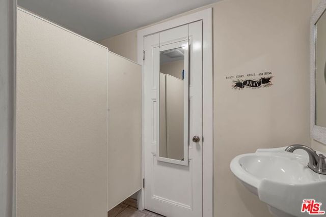 1100 S Lorena Street, Los Angeles, CA 90023