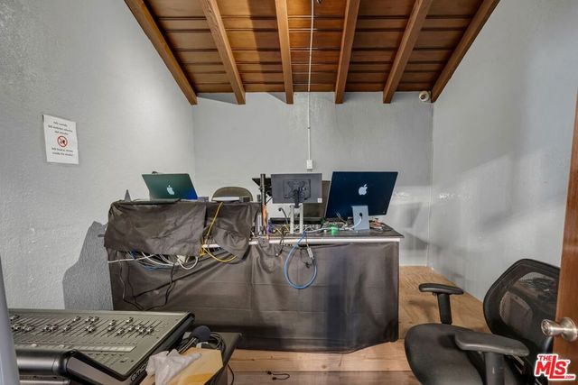 1100 S Lorena Street, Los Angeles, CA 90023