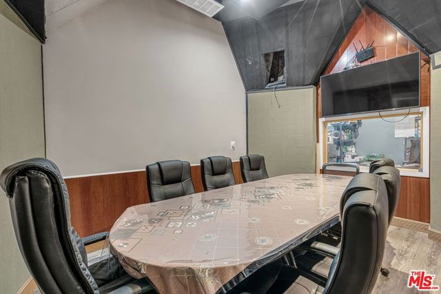 1100 S Lorena Street, Los Angeles, CA 90023