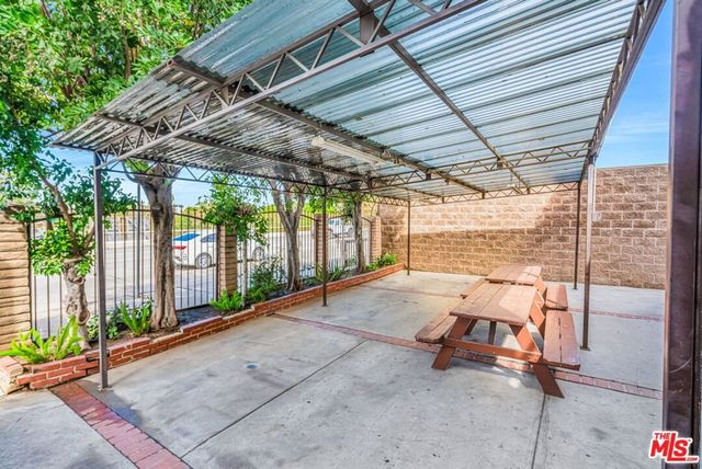 1100 S Lorena Street, Los Angeles, CA 90023