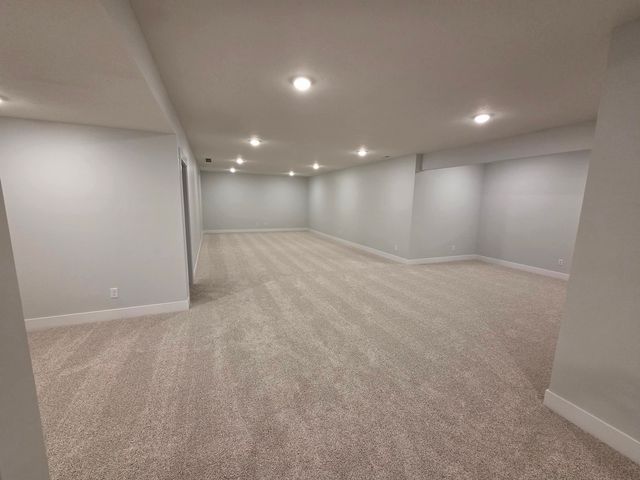 19 Brookstone Circle, Bloomington, IL 61704