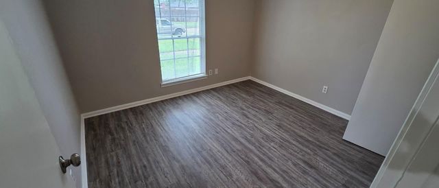 11122 Thackery Lane, Houston, TX 77016