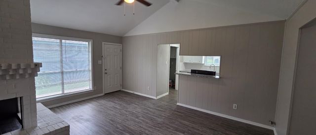 11122 Thackery Lane, Houston, TX 77016