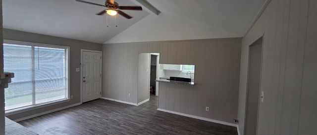 11122 Thackery Lane, Houston, TX 77016