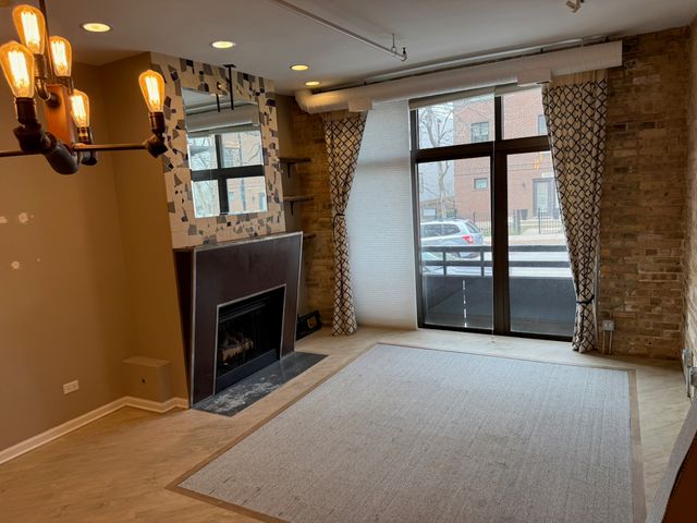 1735 W Diversey Parkway 118, Chicago, IL 60614