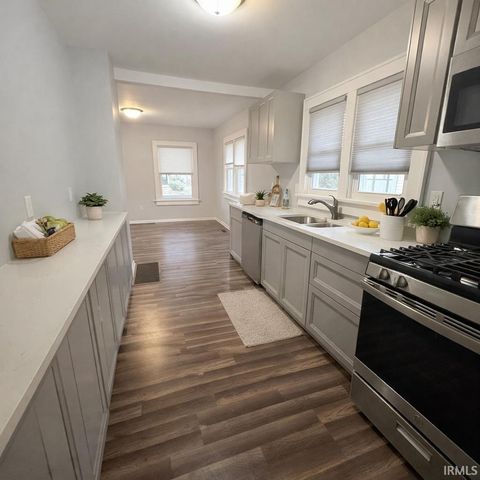 516 N Logan Street, Mishawaka, IN 46545