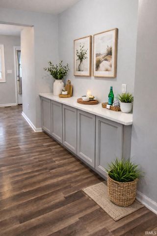 516 N Logan Street, Mishawaka, IN 46545