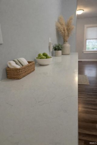 516 N Logan Street, Mishawaka, IN 46545