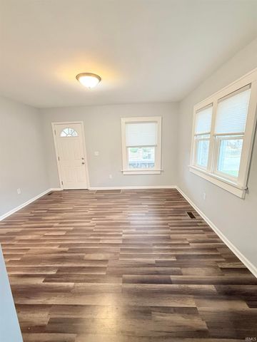 516 N Logan Street, Mishawaka, IN 46545