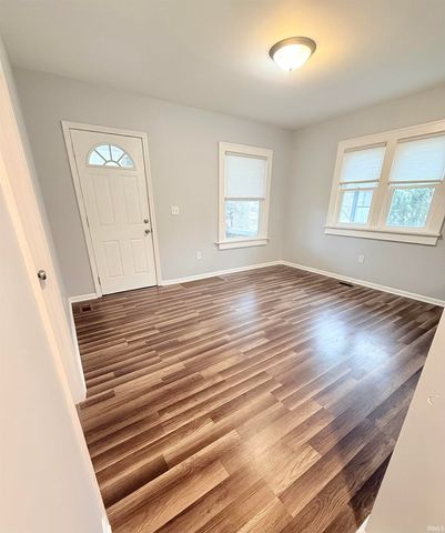 516 N Logan Street, Mishawaka, IN 46545