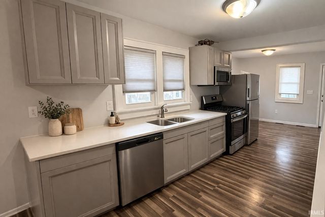 516 N Logan Street, Mishawaka, IN 46545