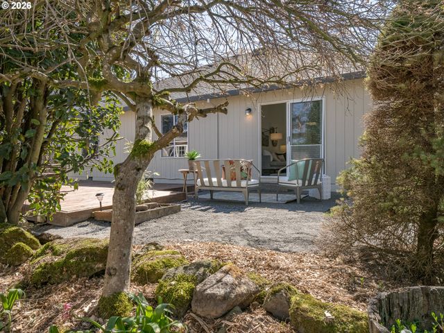 18283 Sw JANN Dr, Beaverton, OR 97003