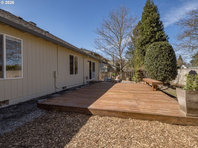 18283 Sw JANN Dr, Beaverton, OR 97003