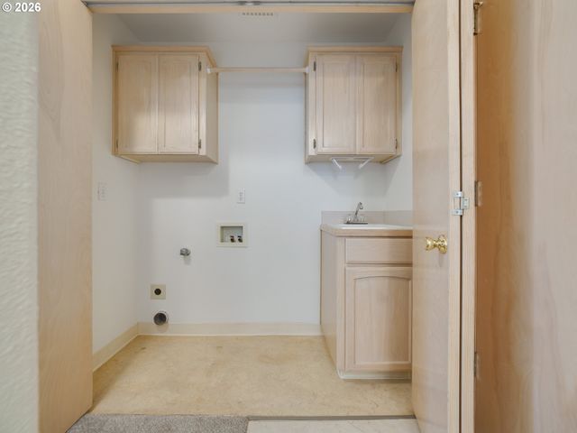 18283 Sw JANN Dr, Beaverton, OR 97003