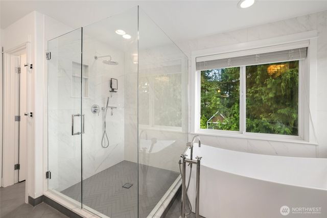 2418 83rd Street NW, Gig Harbor, WA 98332